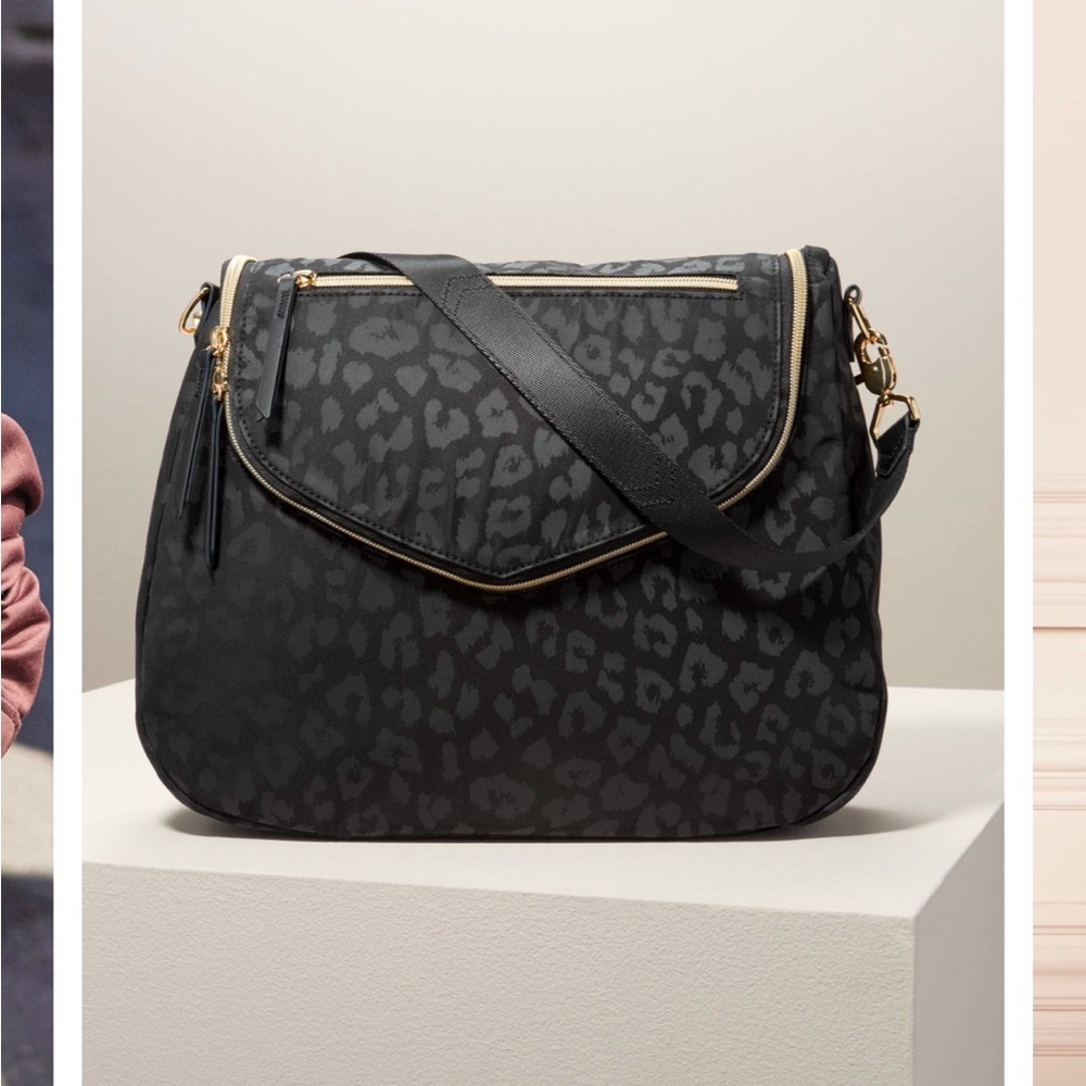 NWOT Stella & Dot leopard bag